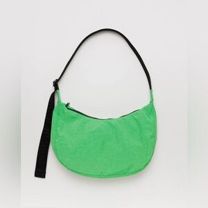 BAGGU Crescent Bag Medium in Aloe